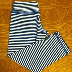 Lululemon Cotton Wunder Under Crop size 6